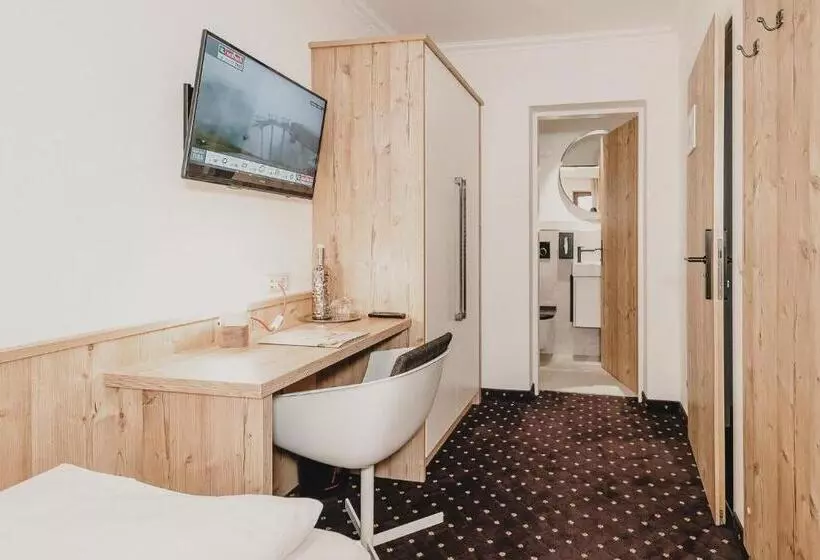 Hotelli & Appartements Tiroler Buam