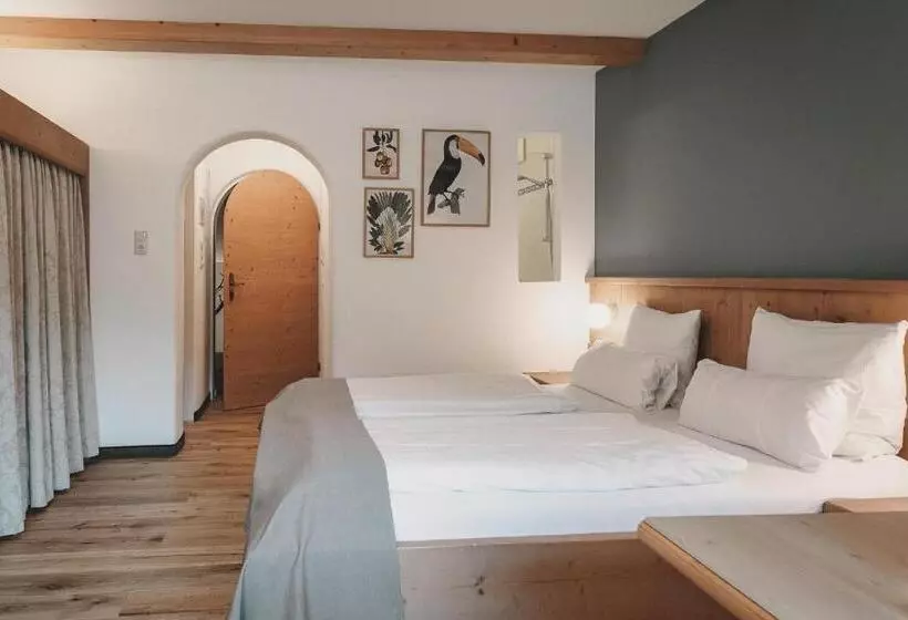 Hotelli & Appartements Tiroler Buam