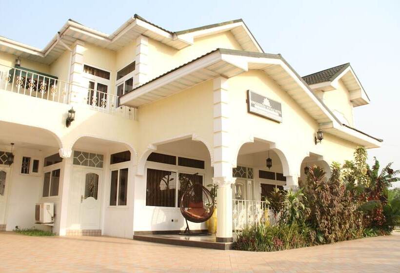 호텔 Kingsbridge Royale