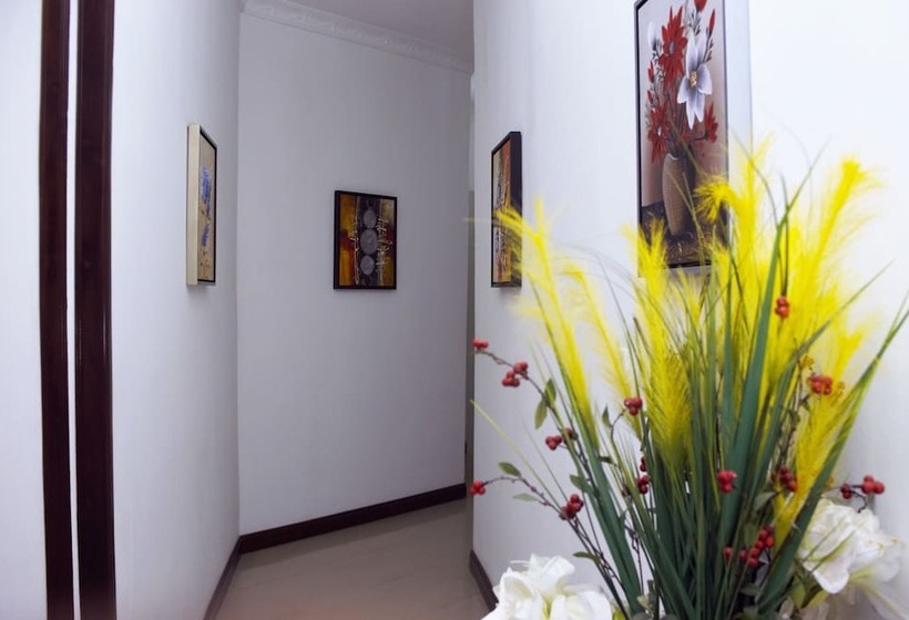 호텔 Kingsbridge Royale