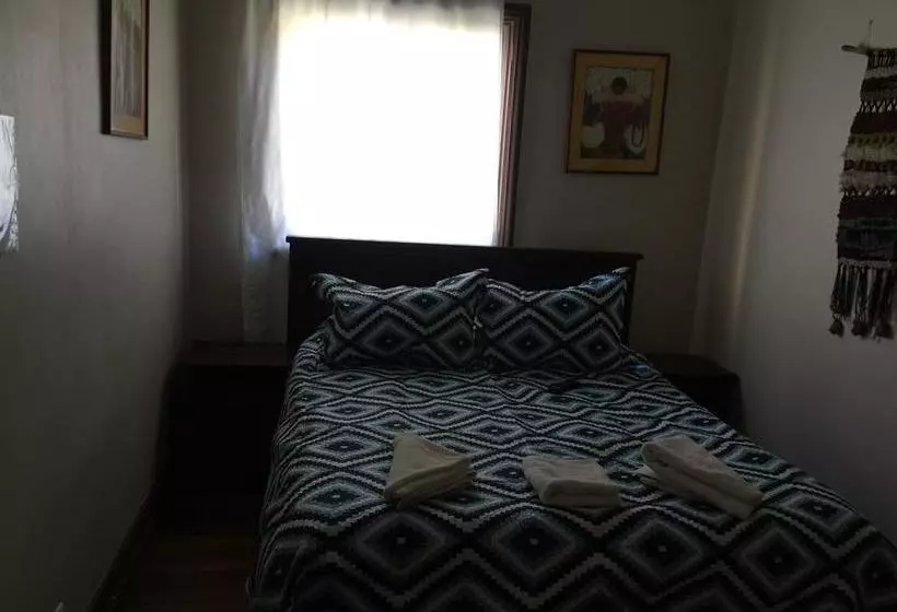 هتل Newen Kara Hostel