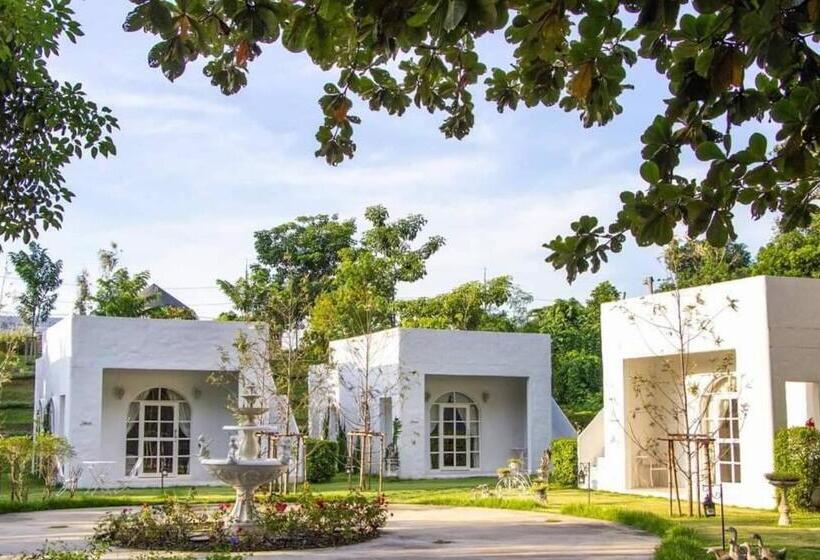 هتل Villa La Flora Kanchanaburi