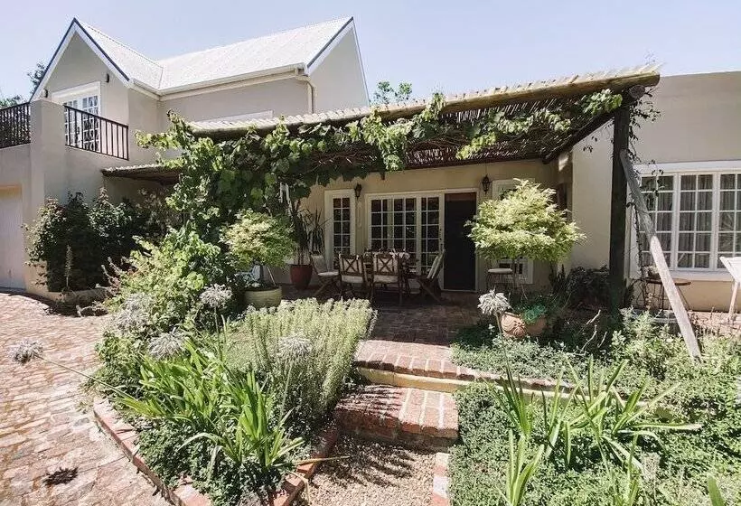Jonquil Cottage