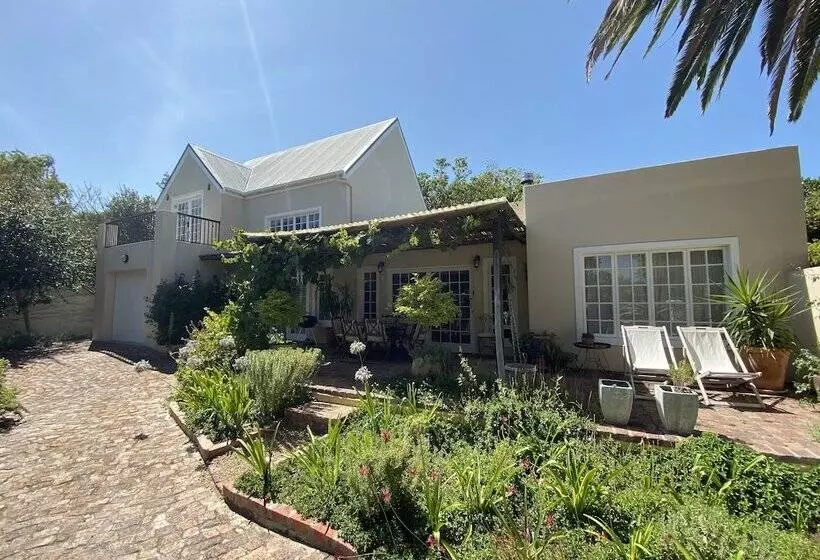 Jonquil Cottage