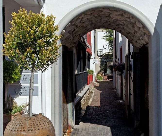 Los Olivos At The Yard