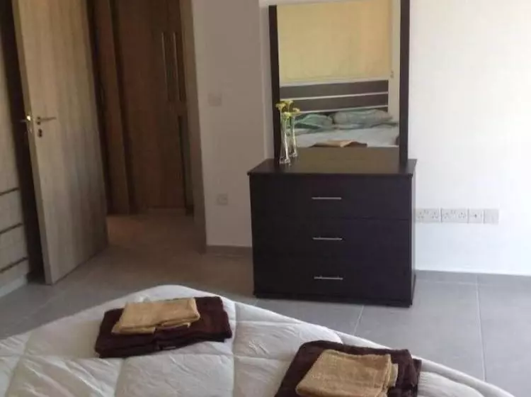 Niro Apartments