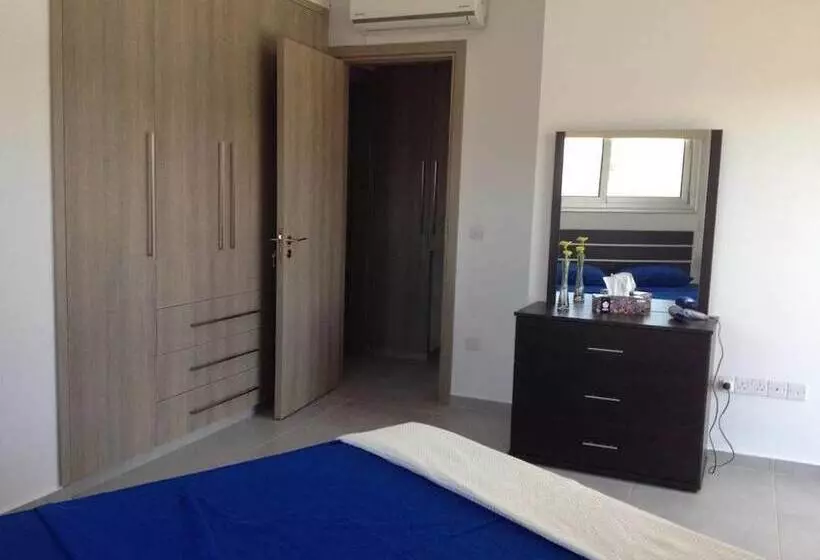 Niro Apartments