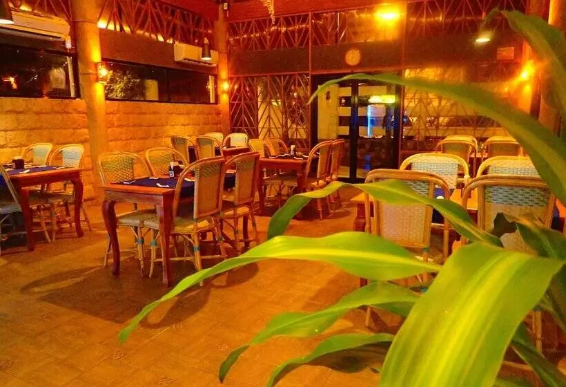 Lomakeskus Aozora Seaside Mactan