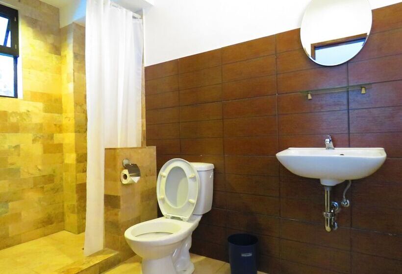 אתר נופש Aozora Seaside Mactan