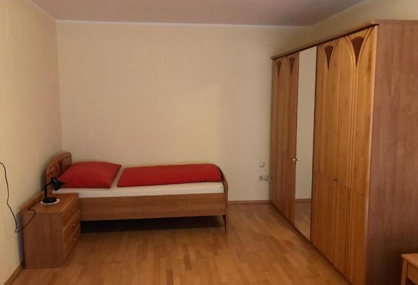 住宿加早餐 Frühstückspension Doris Eder