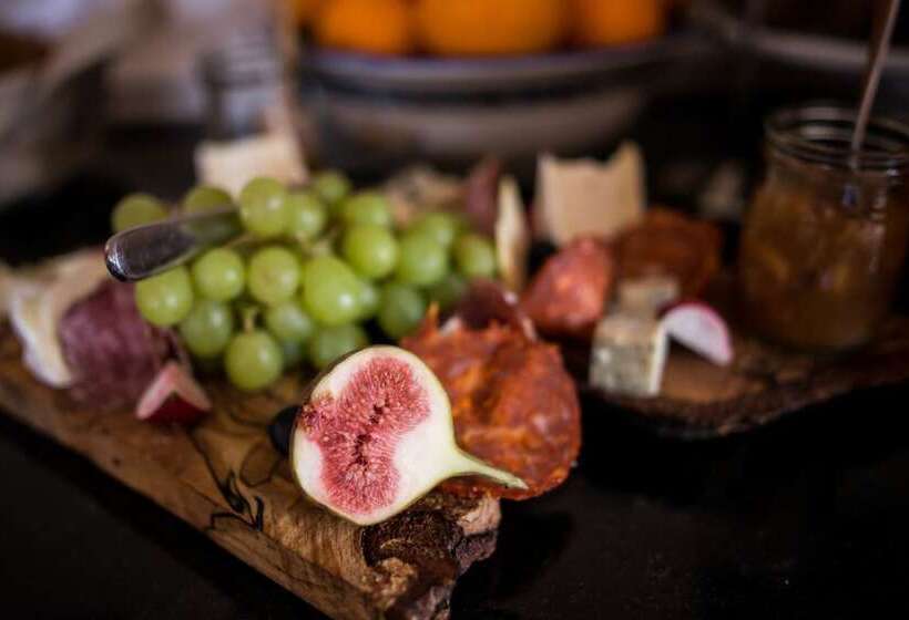 צימר Hazelwood Lodge