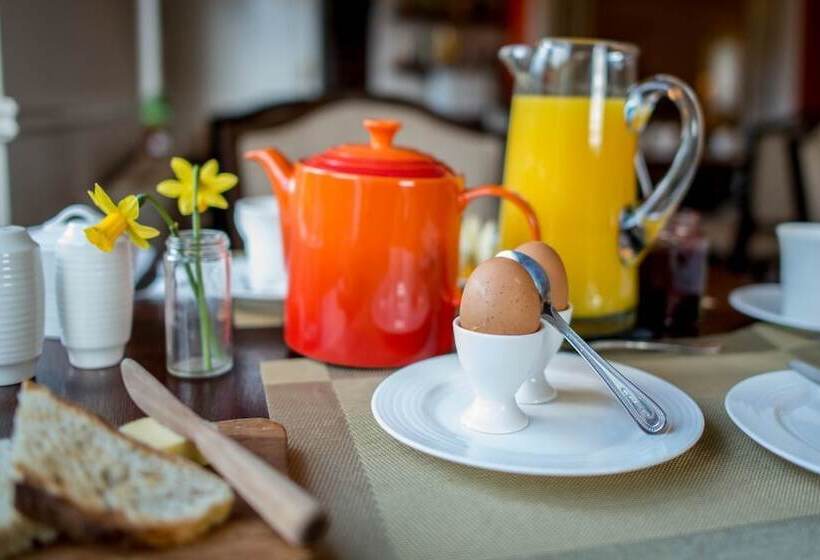 צימר Hazelwood Lodge