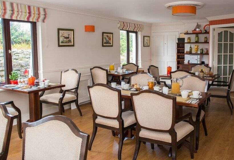 צימר Hazelwood Lodge