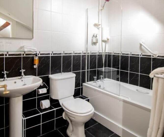 צימר Hazelwood Lodge