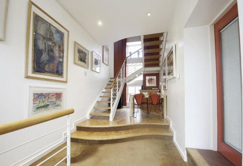 ベッドアンドブレックファースト The Dyehouse