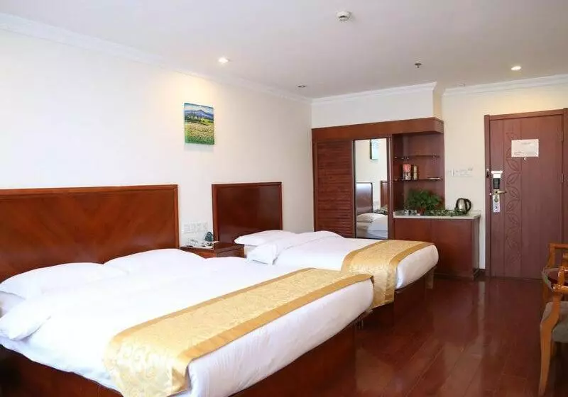 Hotelli Greentree Inn Jiangsu Taizhou Taidong Railway Station Business