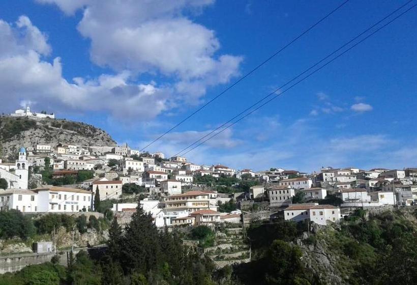 هتل Oasis Drymades