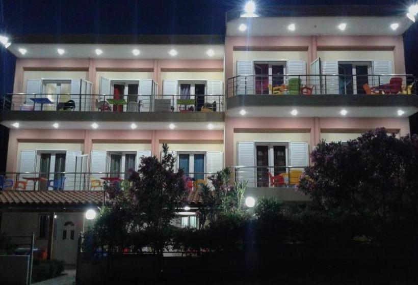 هتل Oasis Drymades