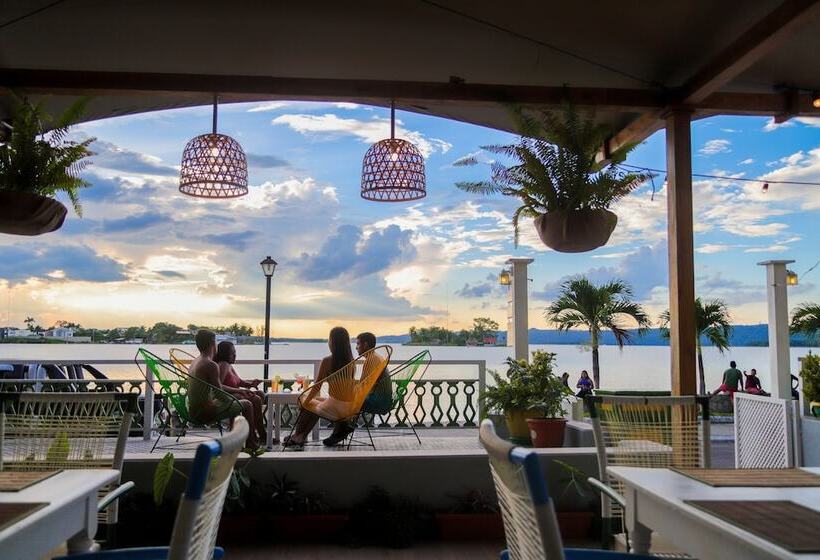 هتل Petén Express