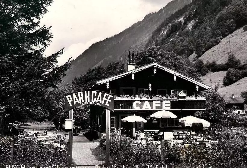 ホテル Restaurant Lampenhäusl