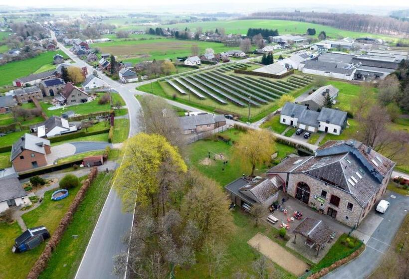 Общежитие Auberge De Jeunesse De La Roche Champlon