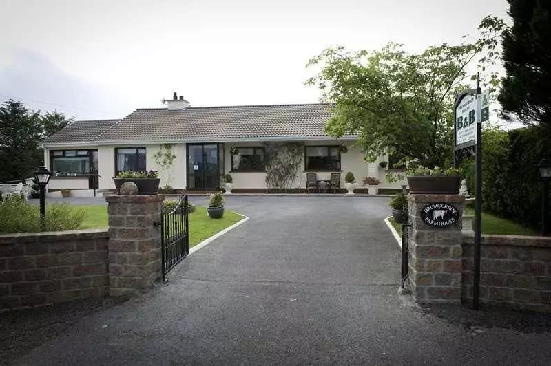 تختخواب و صبحانه Drumcorroy Farmhouse