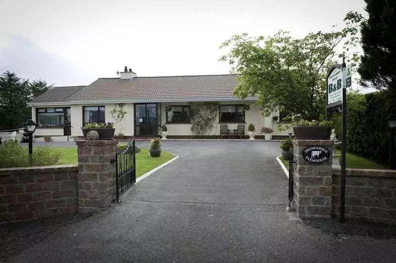 تختخواب و صبحانه Drumcorroy Farmhouse