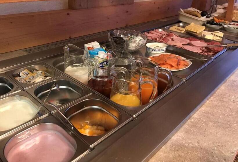 ベッドアンドブレックファースト Gästehaus Waltl