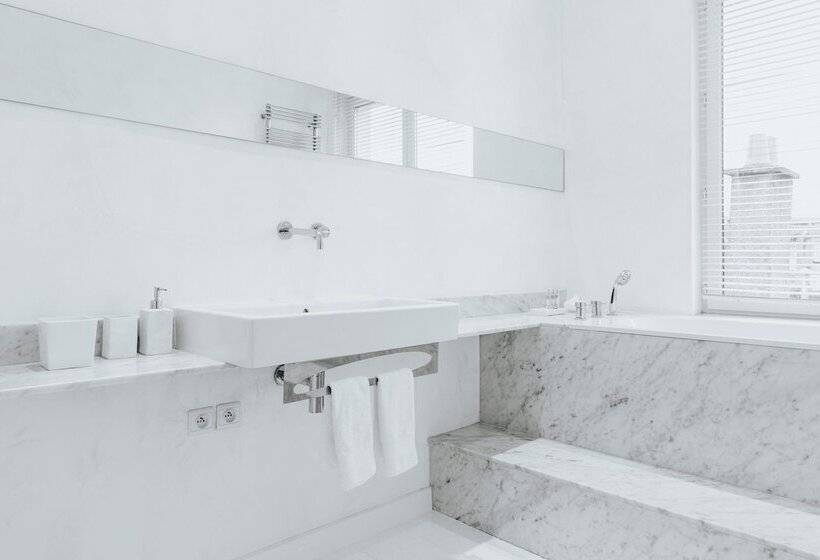 تختخواب و صبحانه Lenoir 96