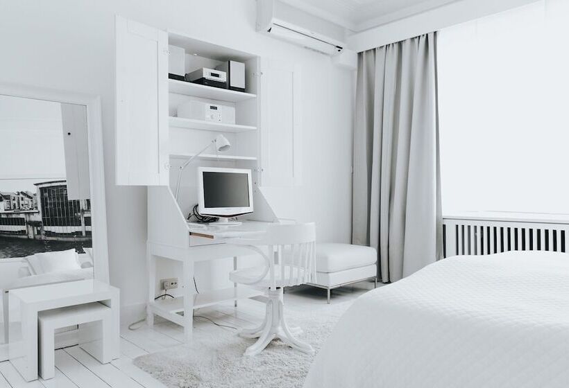 تختخواب و صبحانه Lenoir 96