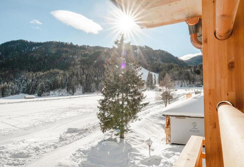 Das Leonhard   Naturparkhotel Am Weissensee