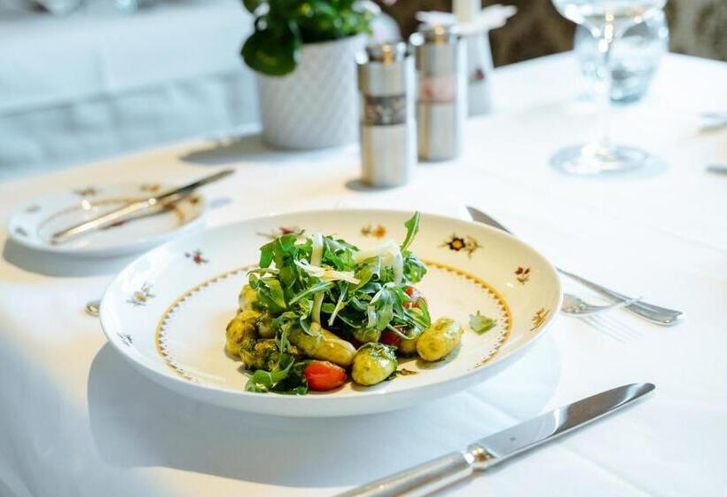 Das Leonhard   Naturparkhotel Am Weissensee