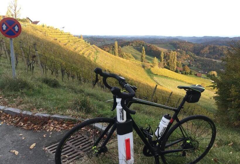 בית מלון כפרי Am Marktplatz   Landgasthof Wratschko   Gamlitz