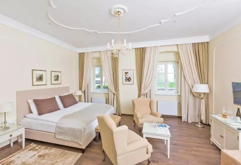 Hotelli Barock Landhof Burkhardt