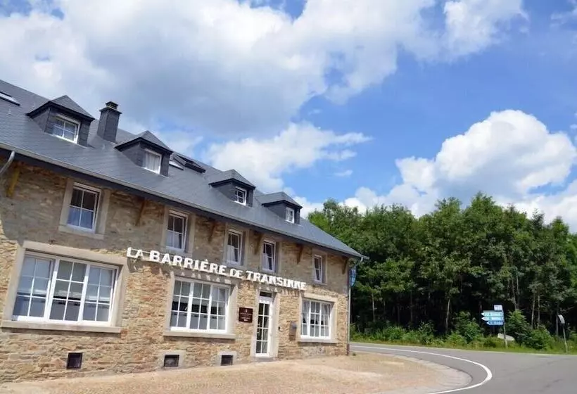 Hotelli La Barrière De Transinne