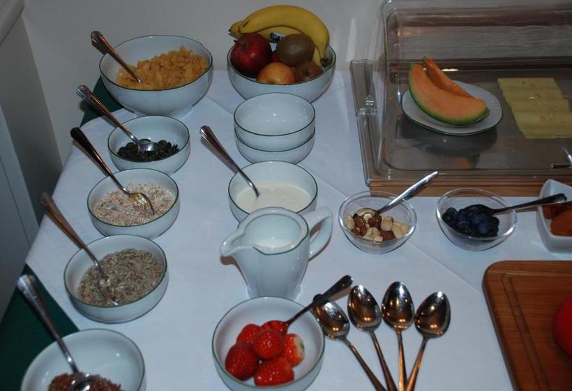 Отель Landhaus Brieger