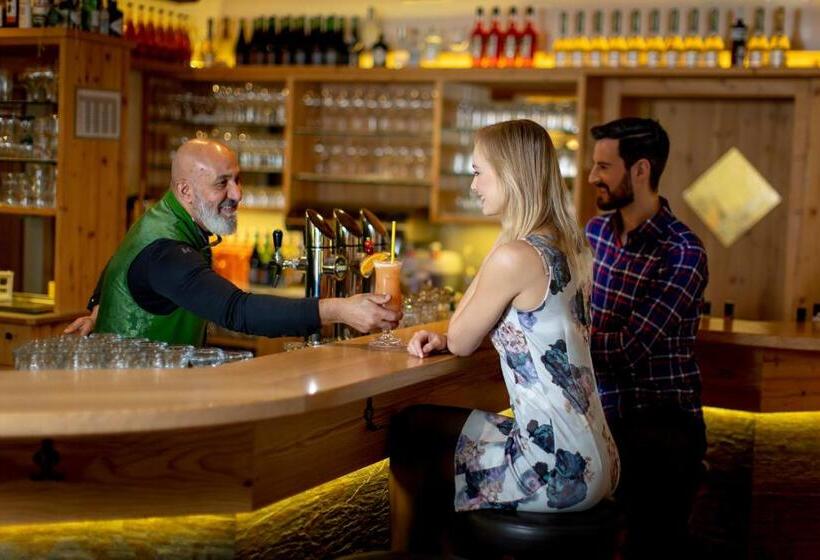 ホテル Turracherhof