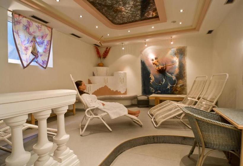 Kaiserhotel Kitzbühler Alpen