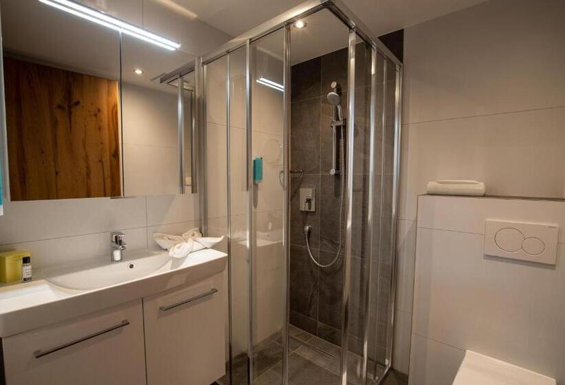 צימר Alpenresidenz Trisanna