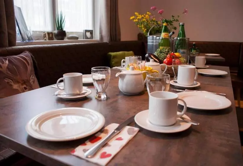 تختخواب و صبحانه Aparthotel Bergtraum