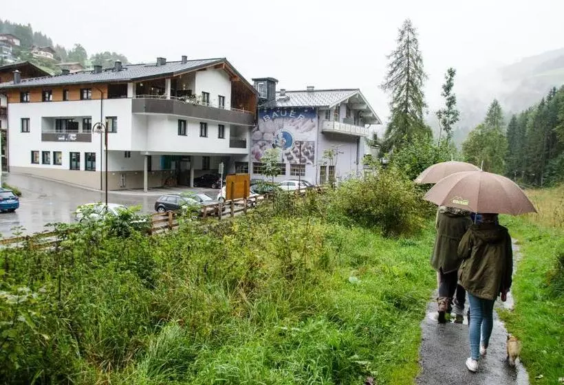 تختخواب و صبحانه Aparthotel Bergtraum