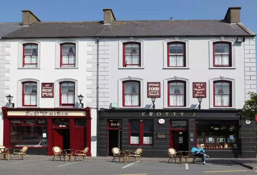 Bed and Breakfast Crotty's Pub & Accommodation