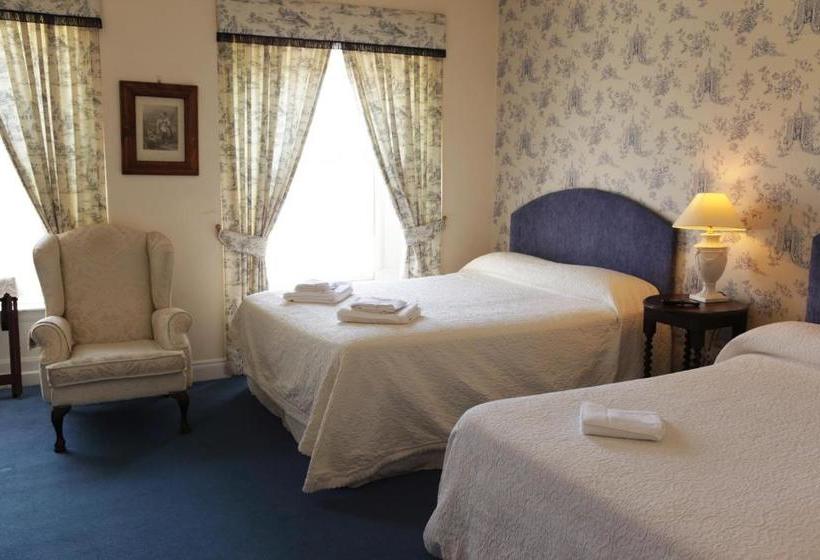 ベッドアンドブレックファースト Crotty's Pub & Accommodation