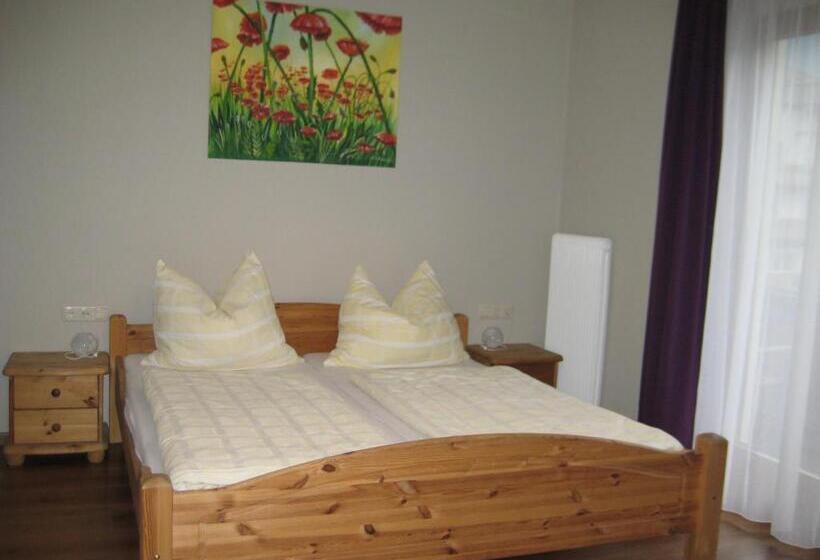 ベッドアンドブレックファースト Haus Christl