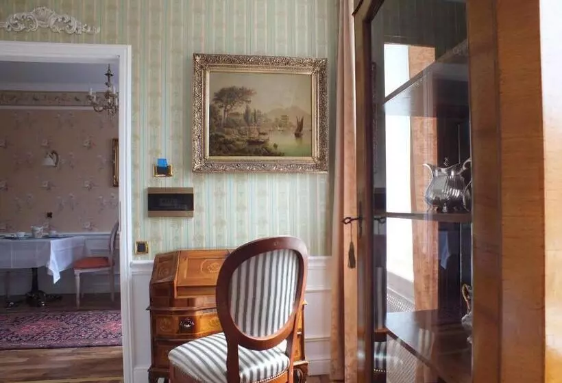 Aamiaismajoitus (B&B) Villa Angelina