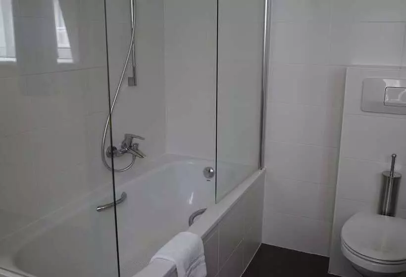 Corner House By Wp Hotels