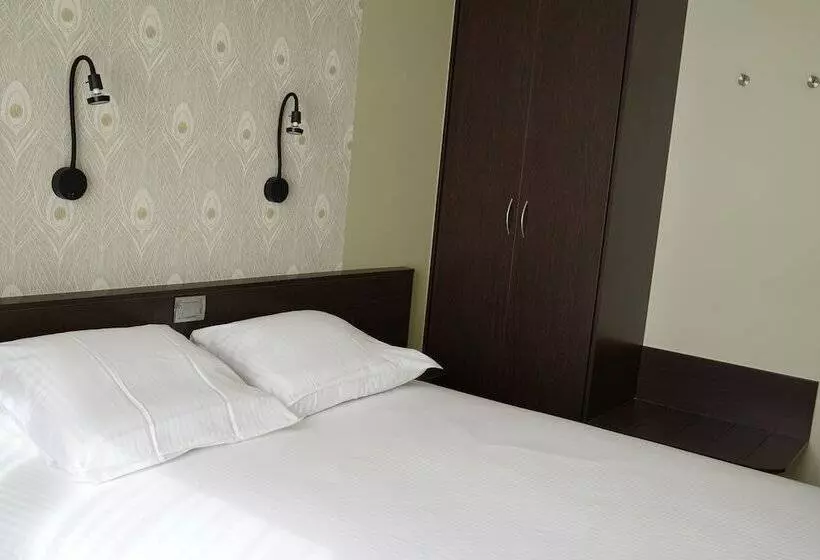 Corner House By Wp Hotels