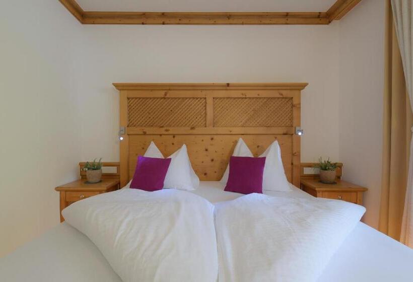 Отель Und Alpen Apartments Mit Sauna   Bürglhöh