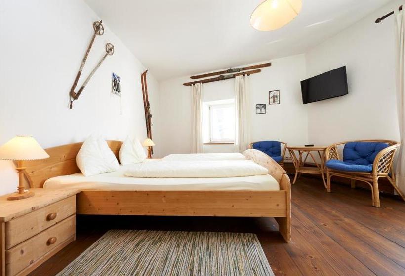 호텔 Chen Döllacher Dorfwirtshaus