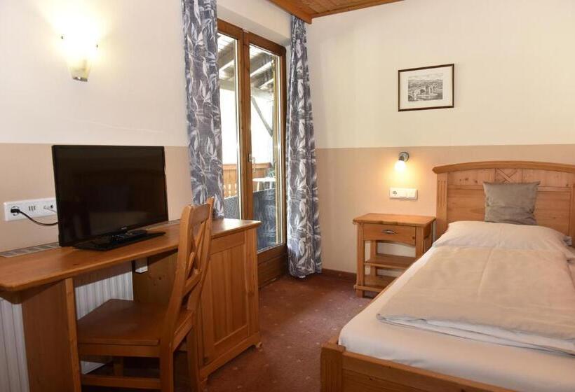 ホテル Frühstückspension Oberweissburg